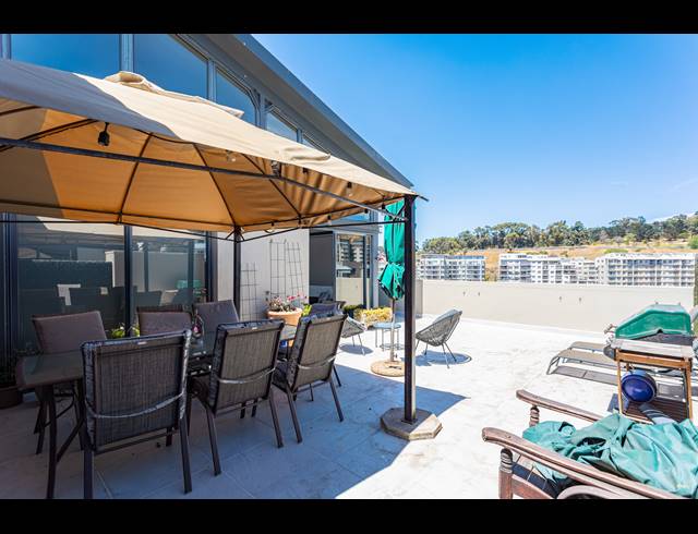 3 BEDROOM APARTMENT FOR SALE IN TYGER WATERFRONT